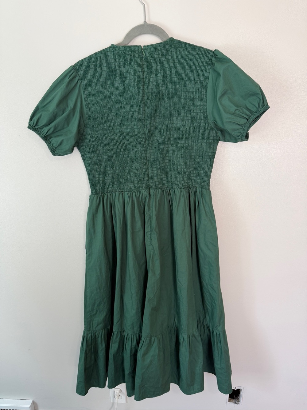 Ivy City Addie Midi Dress in Green Large Puff Sleeves Smocked - Picture 4 of 10